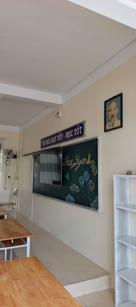 Hoàn thành lắp đặt camera cho trường học, tích hợp AI điểm danh học sinh, giám sát